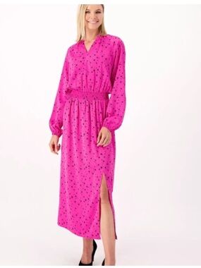 candace cameron bure pink dress Candace Cameron Bure added a new photo